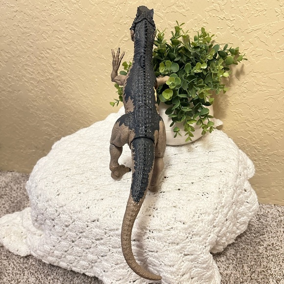 Jurassic World Dominion Extreme Damage Roarin' Allosaurus HFK06 Dinosaur Mattel - Picture 10 of 14